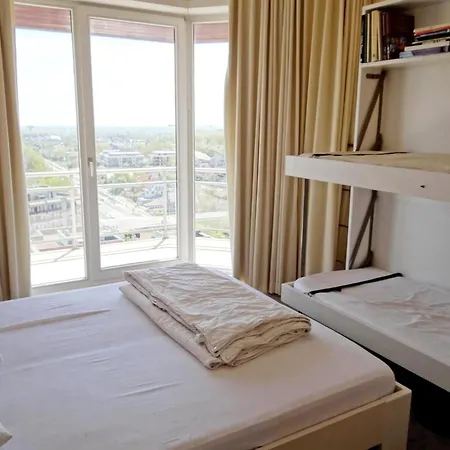 Coastal Comfort With Parking, Cleaning Included Nieuwpoort